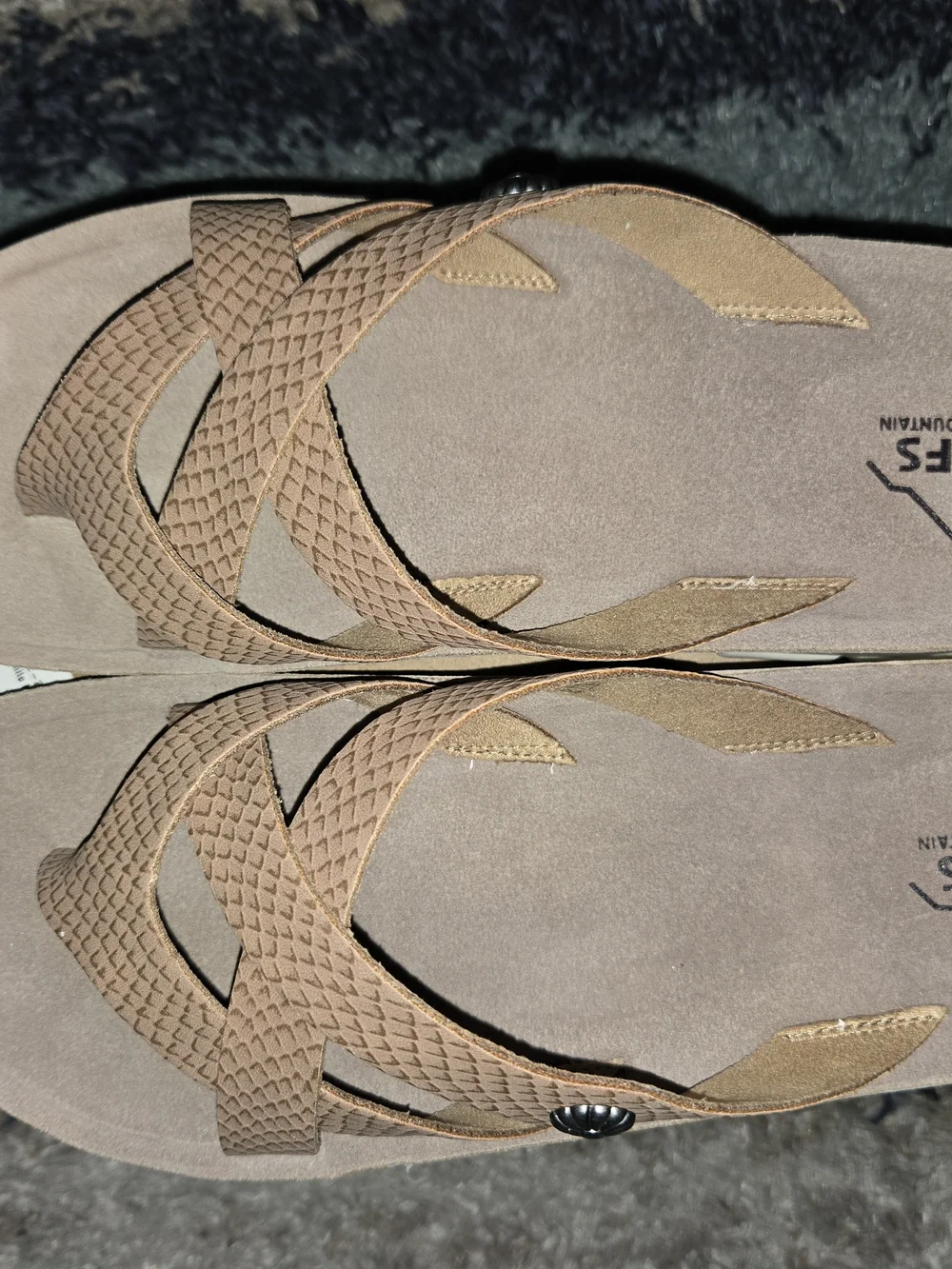Cliffs by WHITE MOUNTAIN comfortable woven