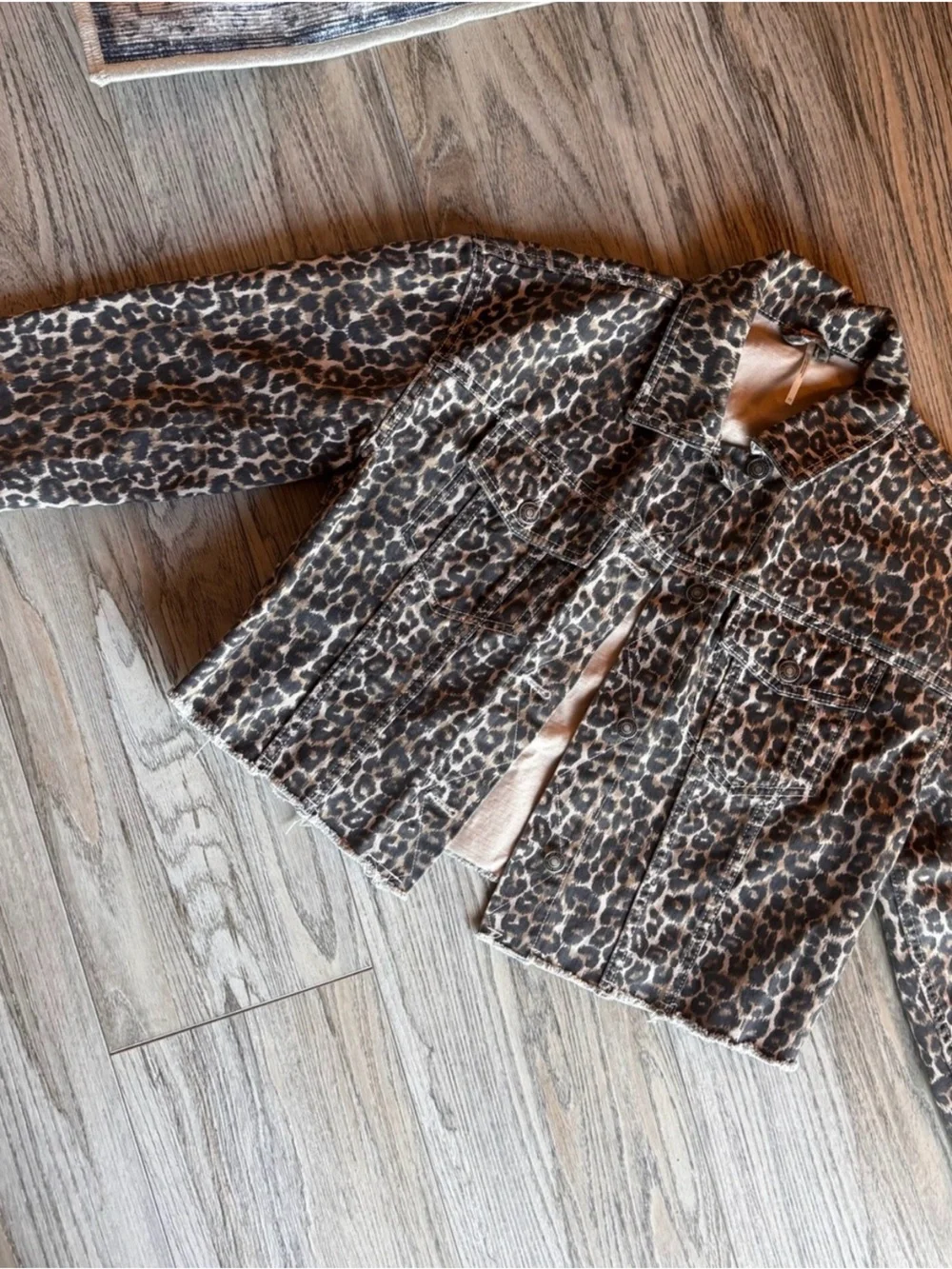 Free People Leopard Print Cropped Denim Jacket XS Raw Hem Animal Print Trucker