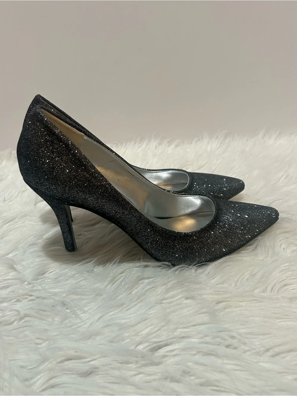 N/A elegant black