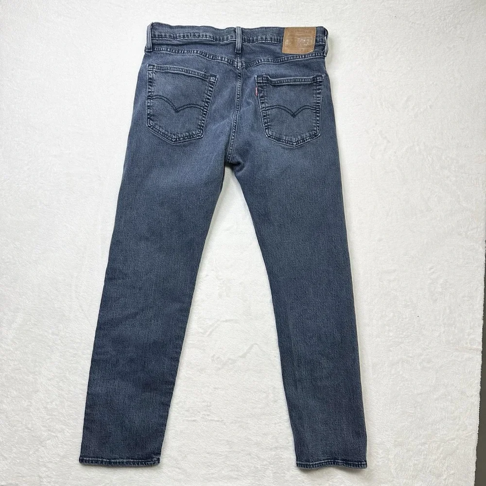Levis very good