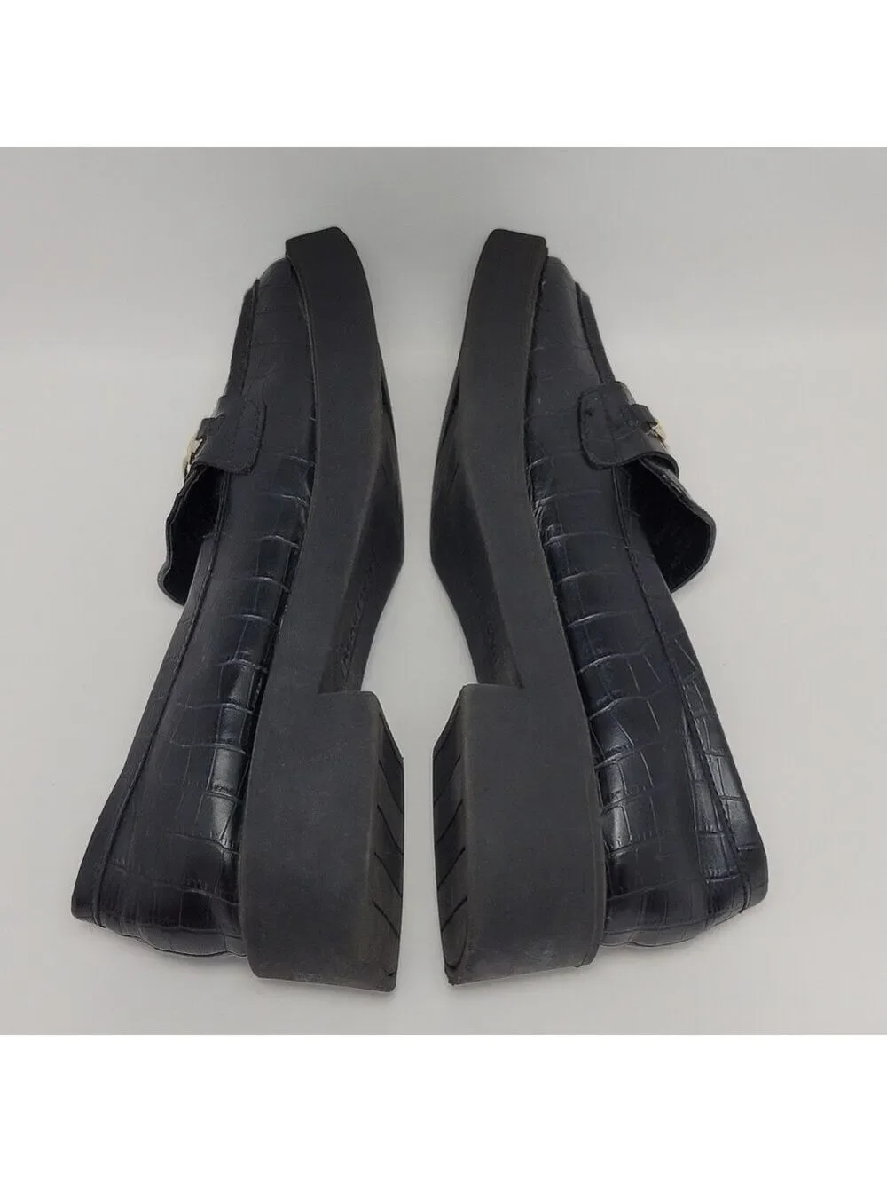 Kenneth Cole Reaction sold as