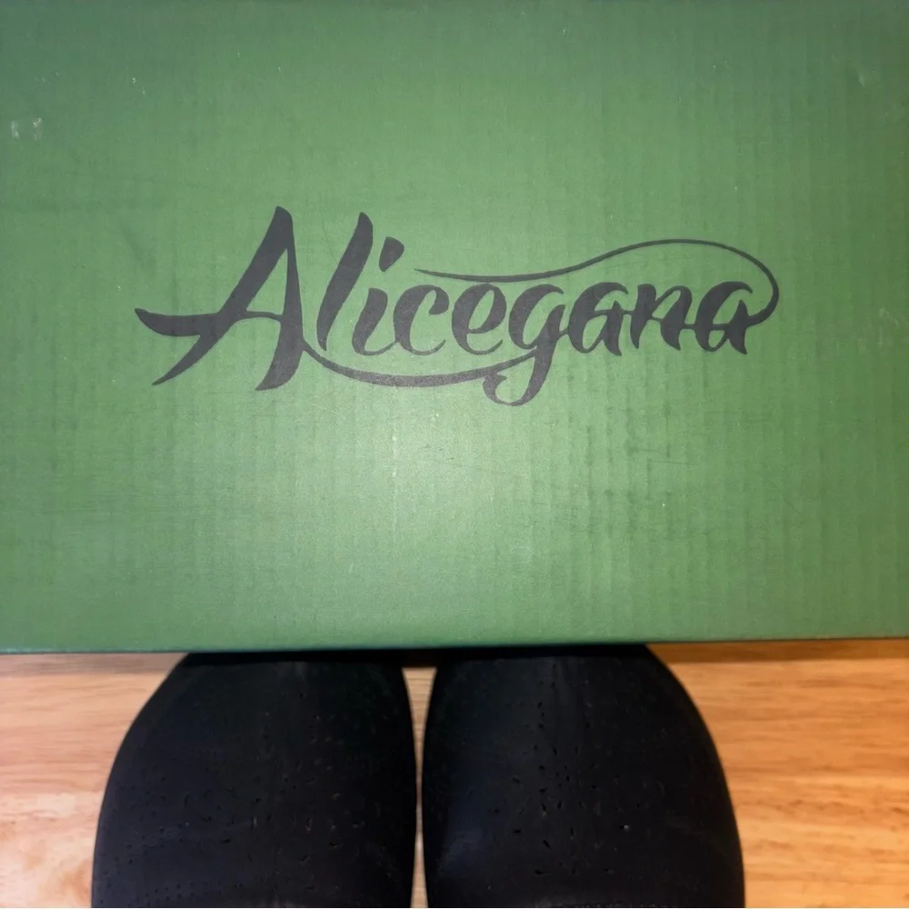 alicegana woman’s stylish