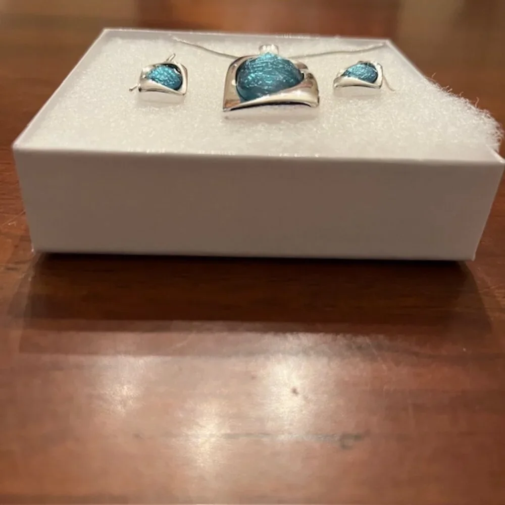 N/A aqua blue
