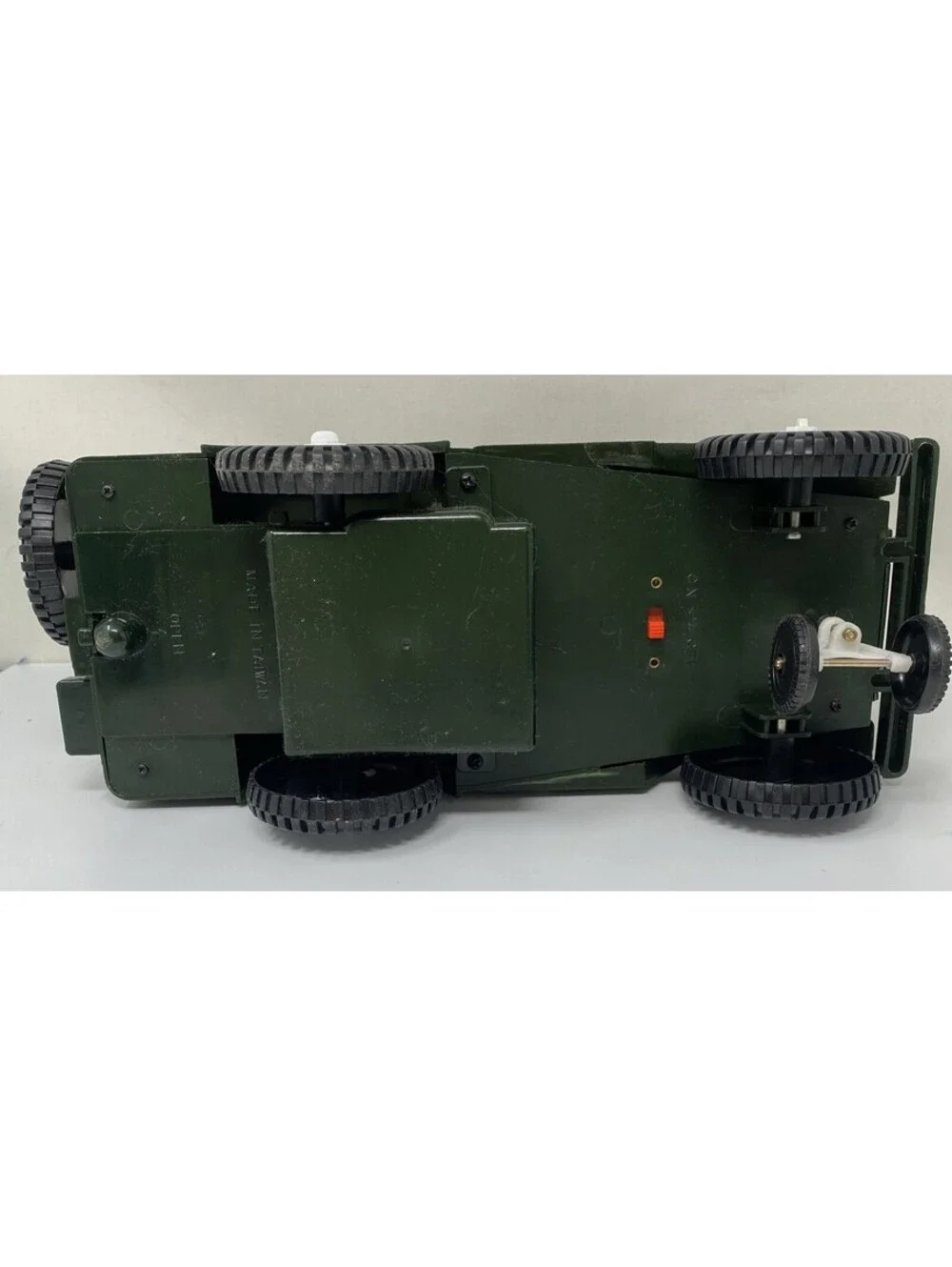 Rare Vintage Toy Army Jeep M-8401 Battery Operated 12” Long
