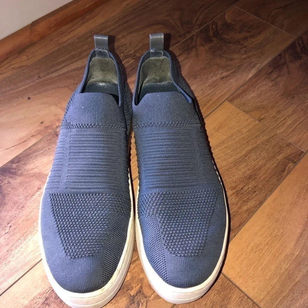 J/SLIDES but fabric if