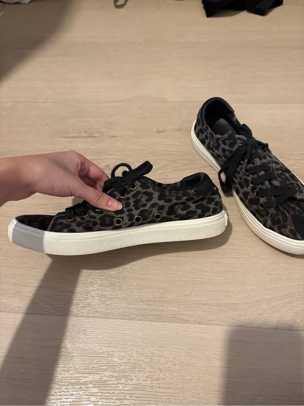 Saint Laurent low top