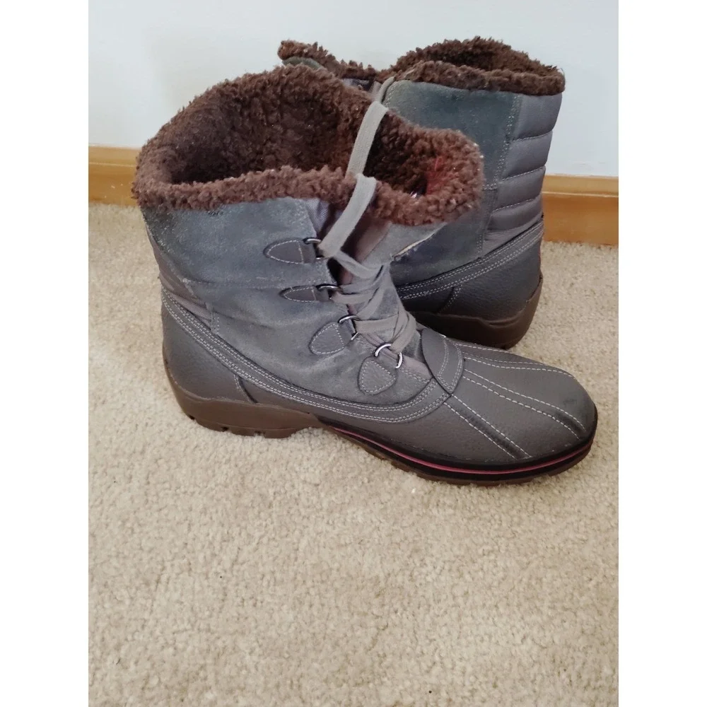 Pajar suede upper