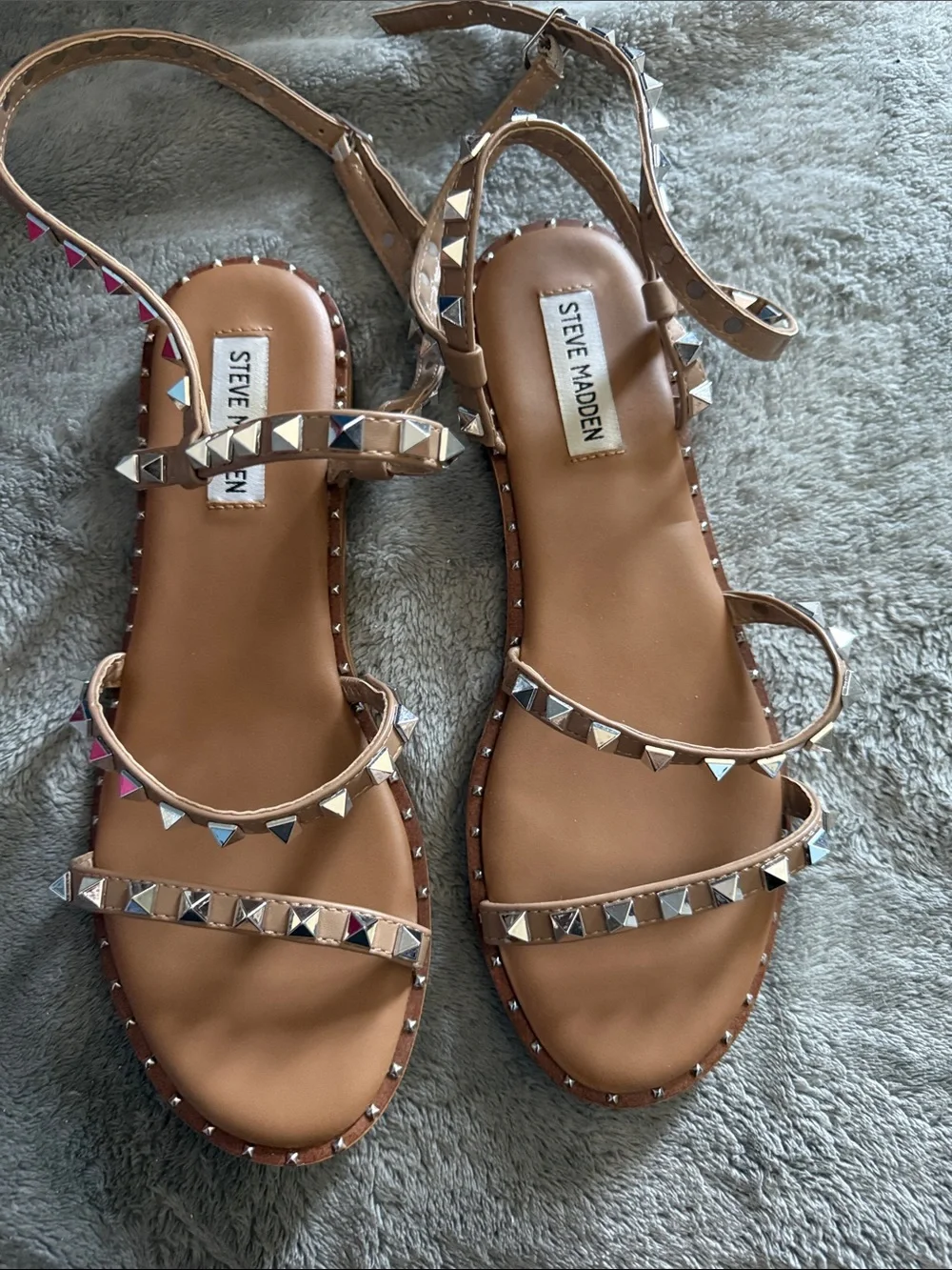 Steve Madden Nude Pyramid Stud Strap Sandals size 8.5