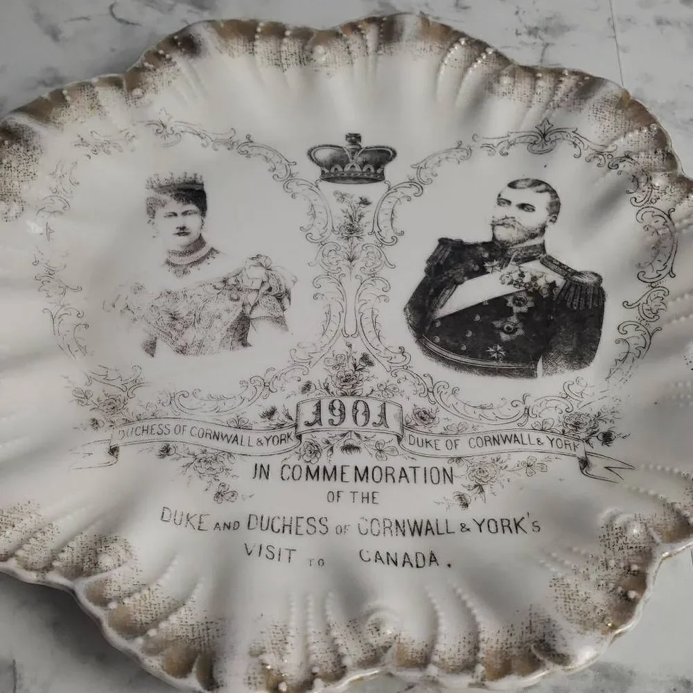 Vintage Duchess & Duke 1901 Plate‎