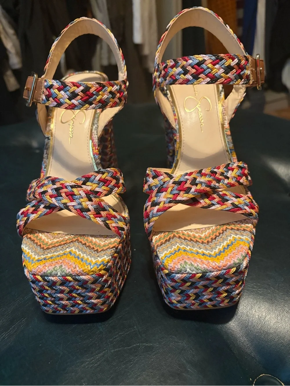 Jessica Simpson eye catching