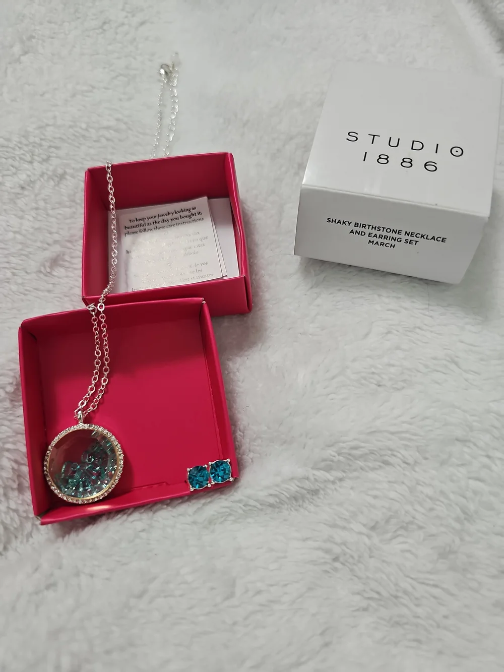 Avon 💙 studio