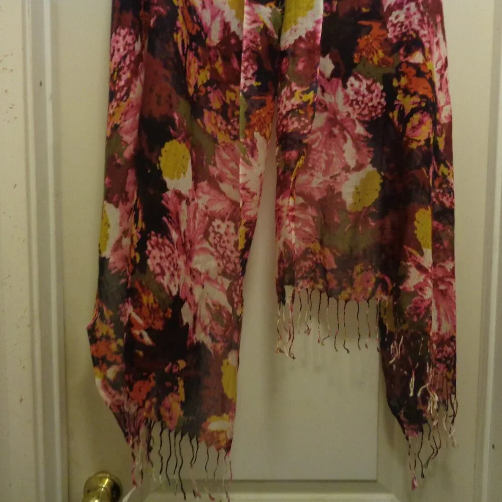 MODERN MADE TO LOOK RETRO eb poly