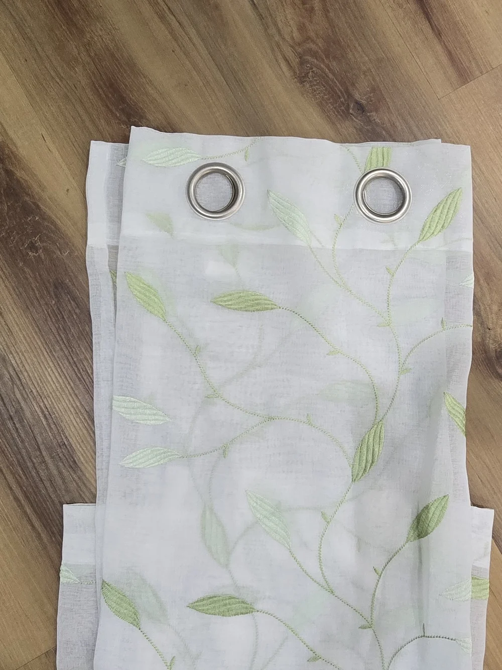 Lazzzy breezy botanical