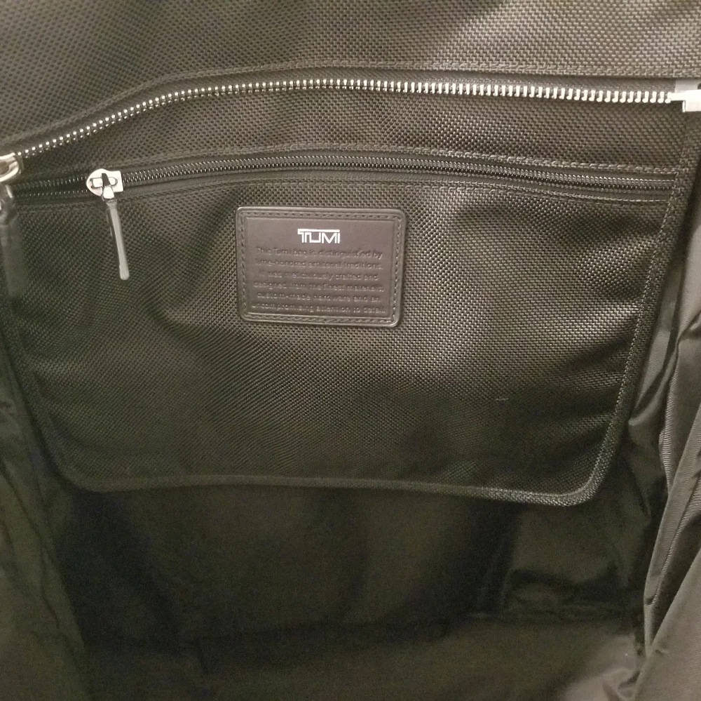 Tumi classic tote
