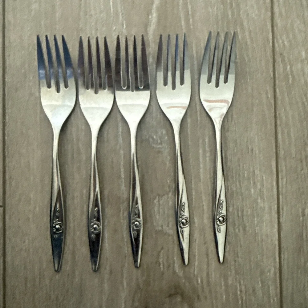 Set of 5 Oneida Community MY ROSE Glossy Stainless Flatware 6 1/4