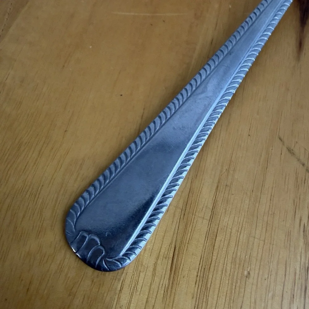 The Unbranded Brand inches approximately length