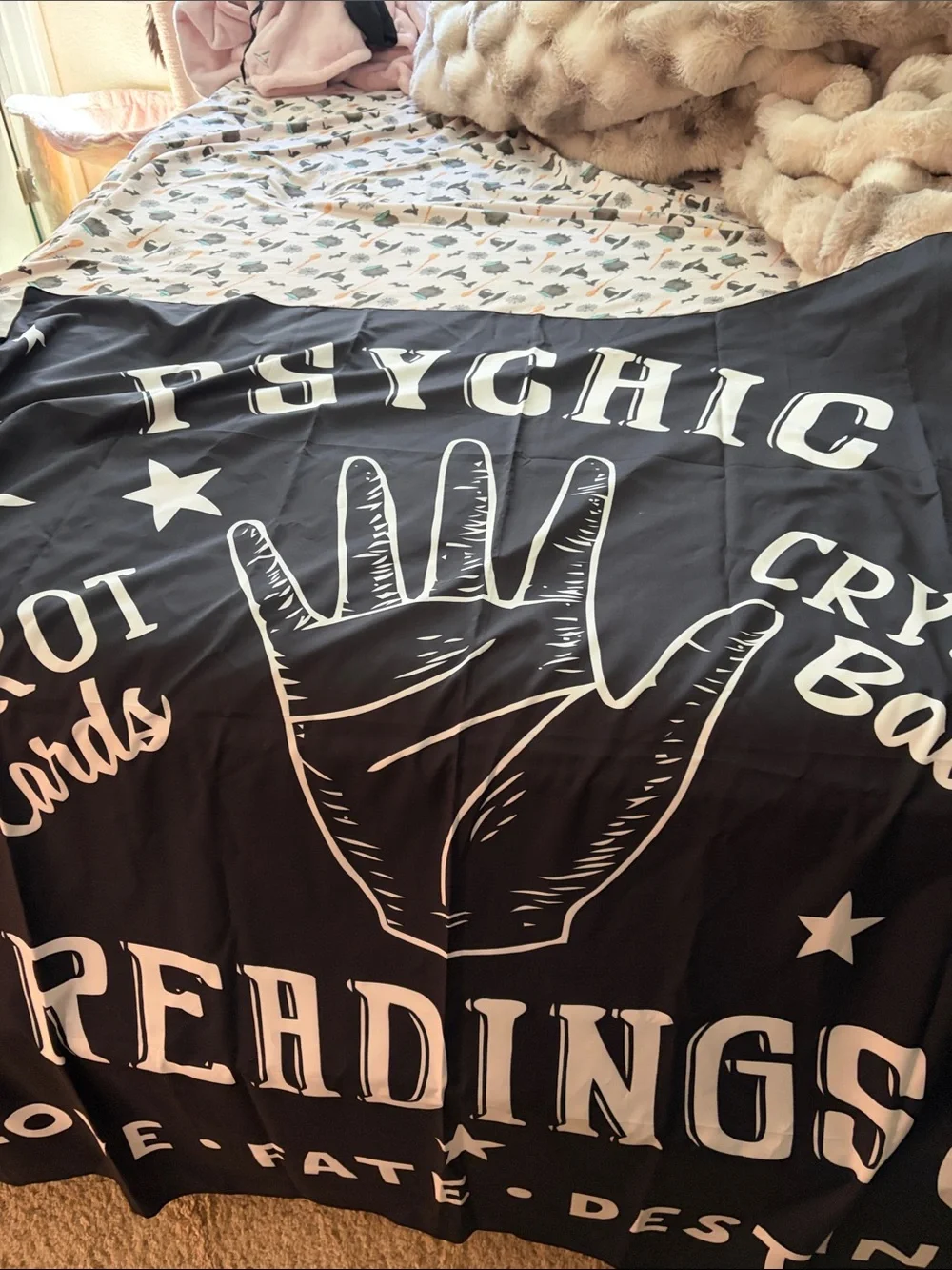 N/A black psychic