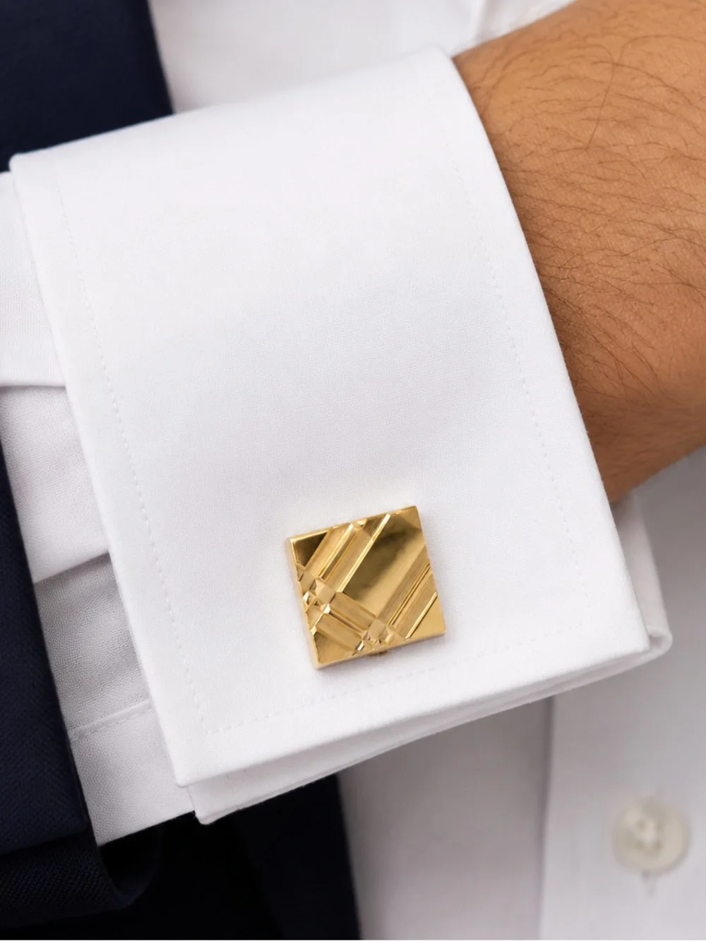 Gold diagonal striped cufflinks