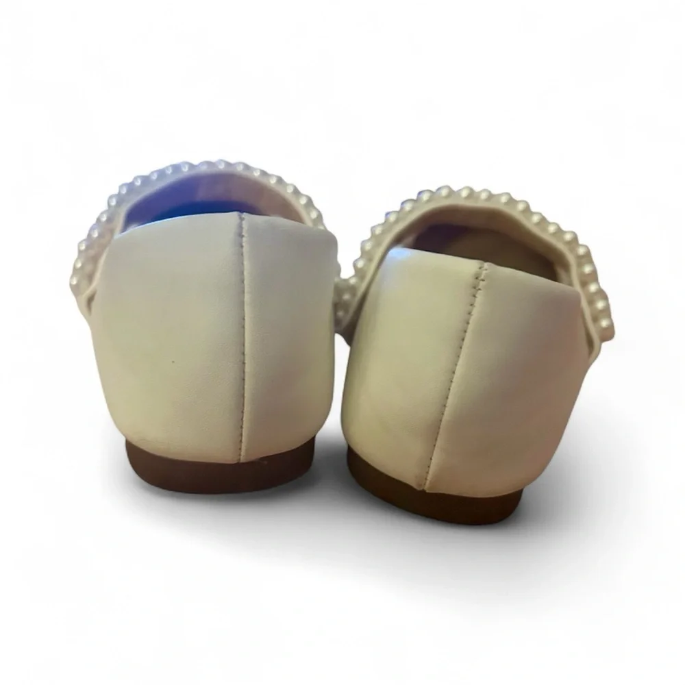 Hehainom Cream Mary Jane Shoes with Pearl Strap Sz 10,,3A