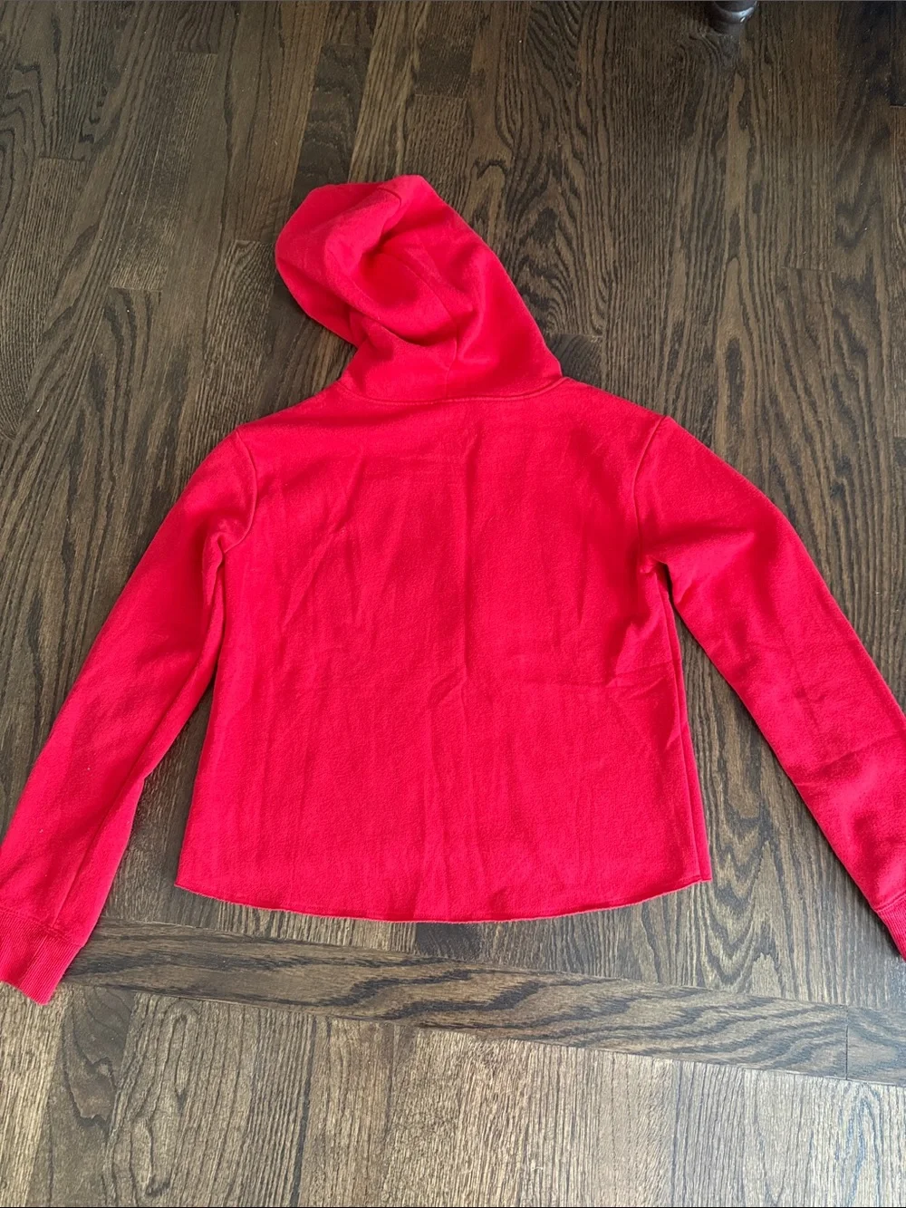 Justice bright red