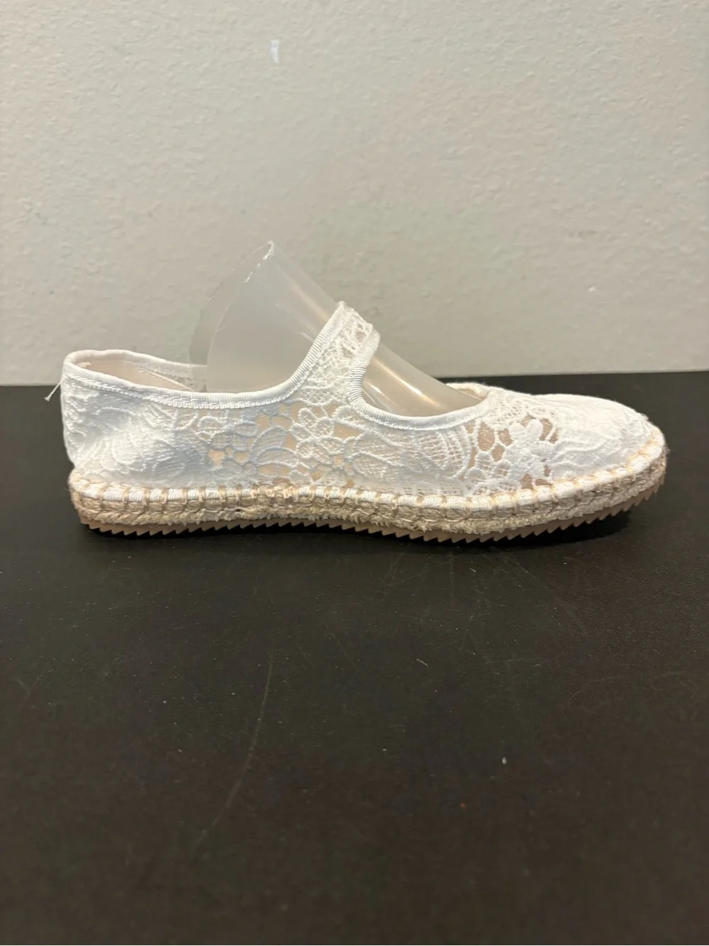 art class delicate white