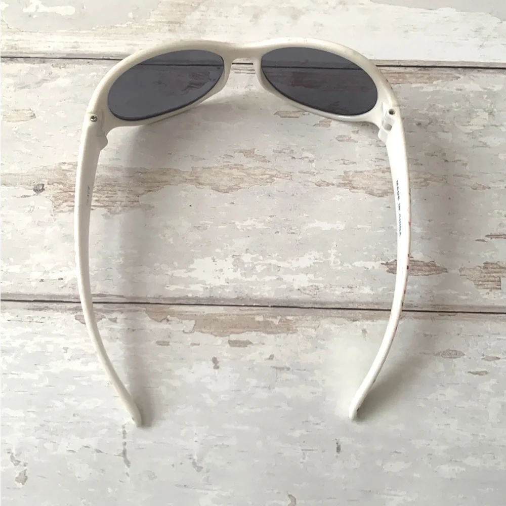 The Childrens Place girls sunglasses