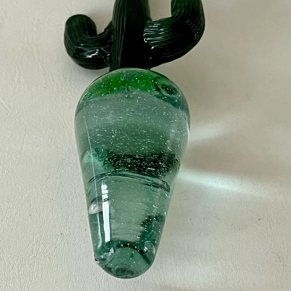 N/A unique glass