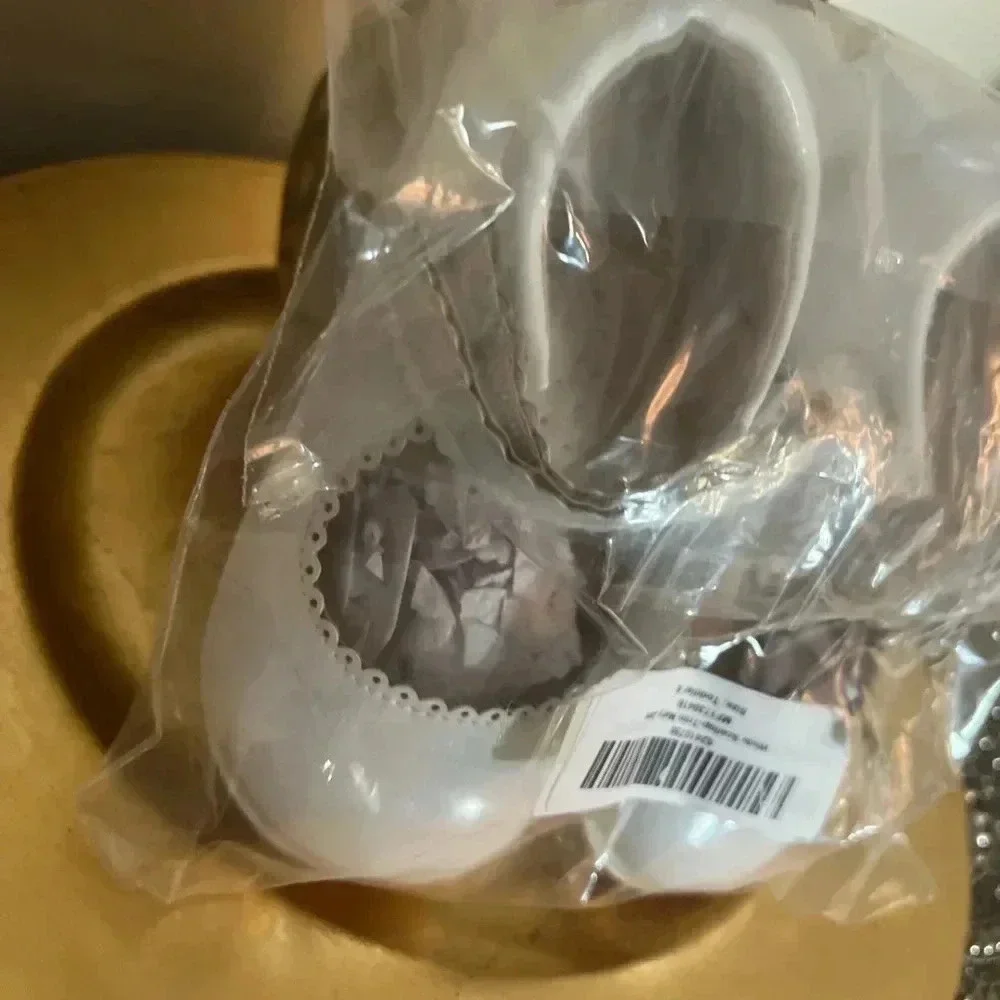 THE DOLL MAKER brand new