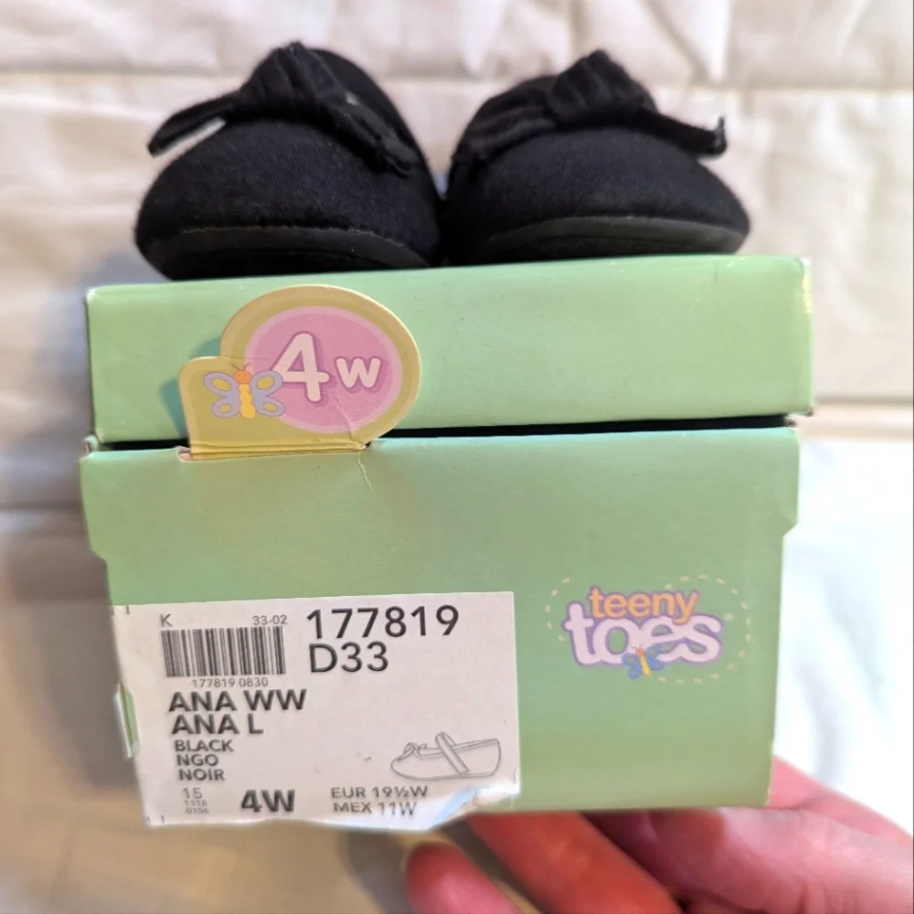 Teeny Toes teeny toes