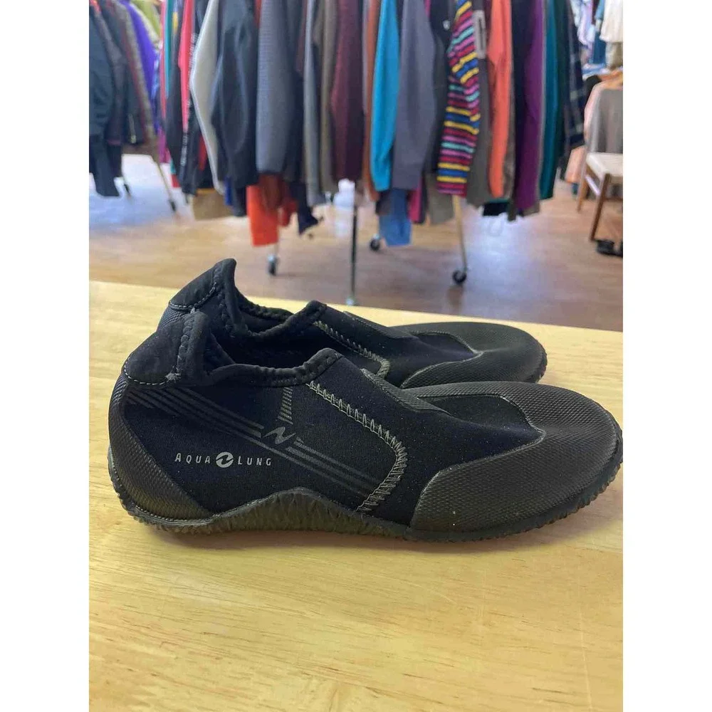 Janky Gear scuba shoes