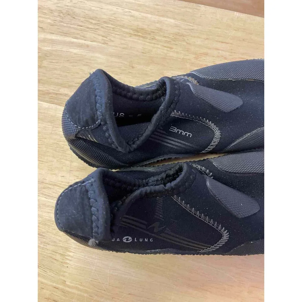 Janky Gear scuba shoes