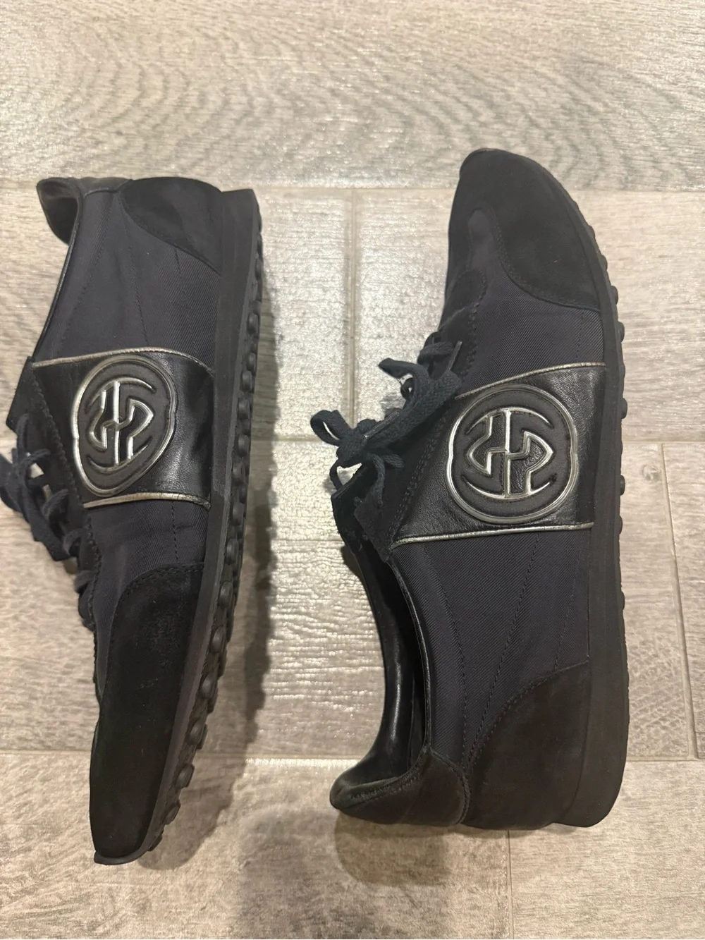 Gucci sleek black