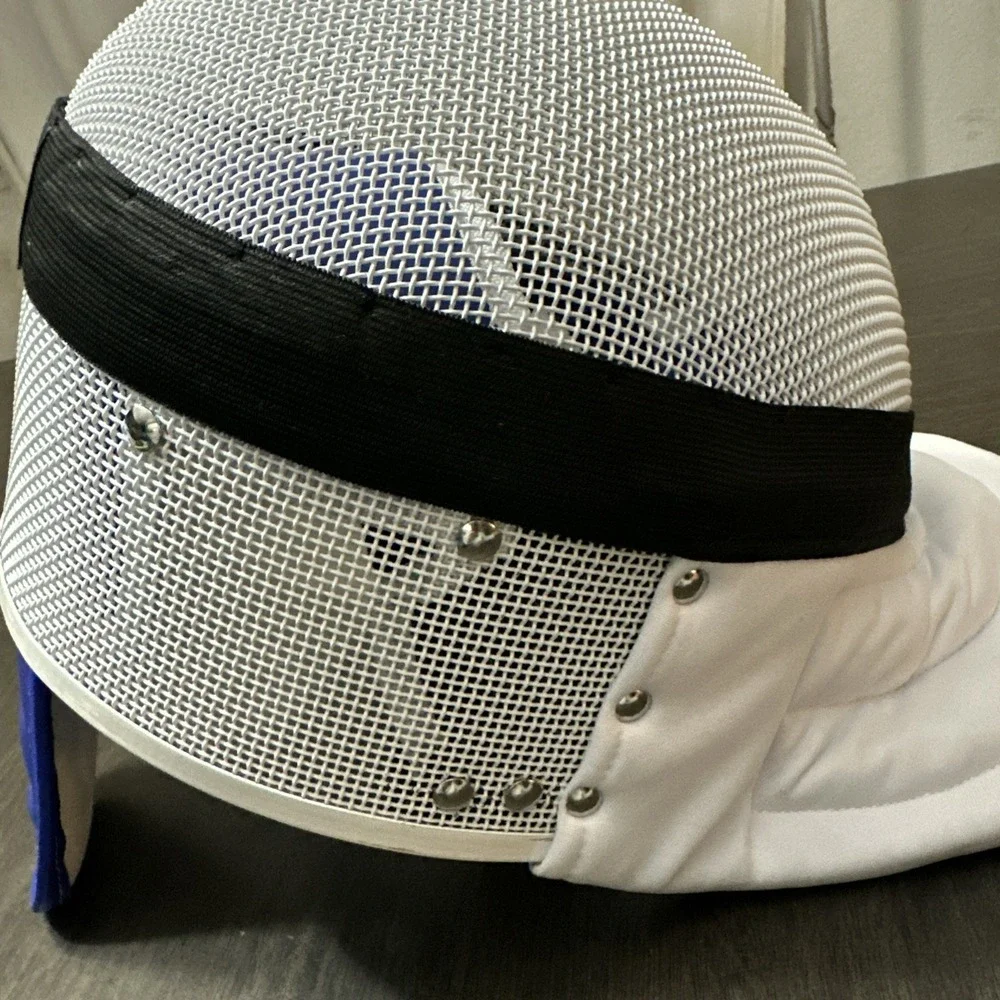 Does not apply fencing epee
