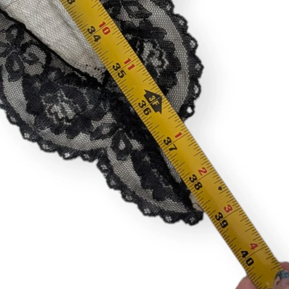 Vintage flocked net