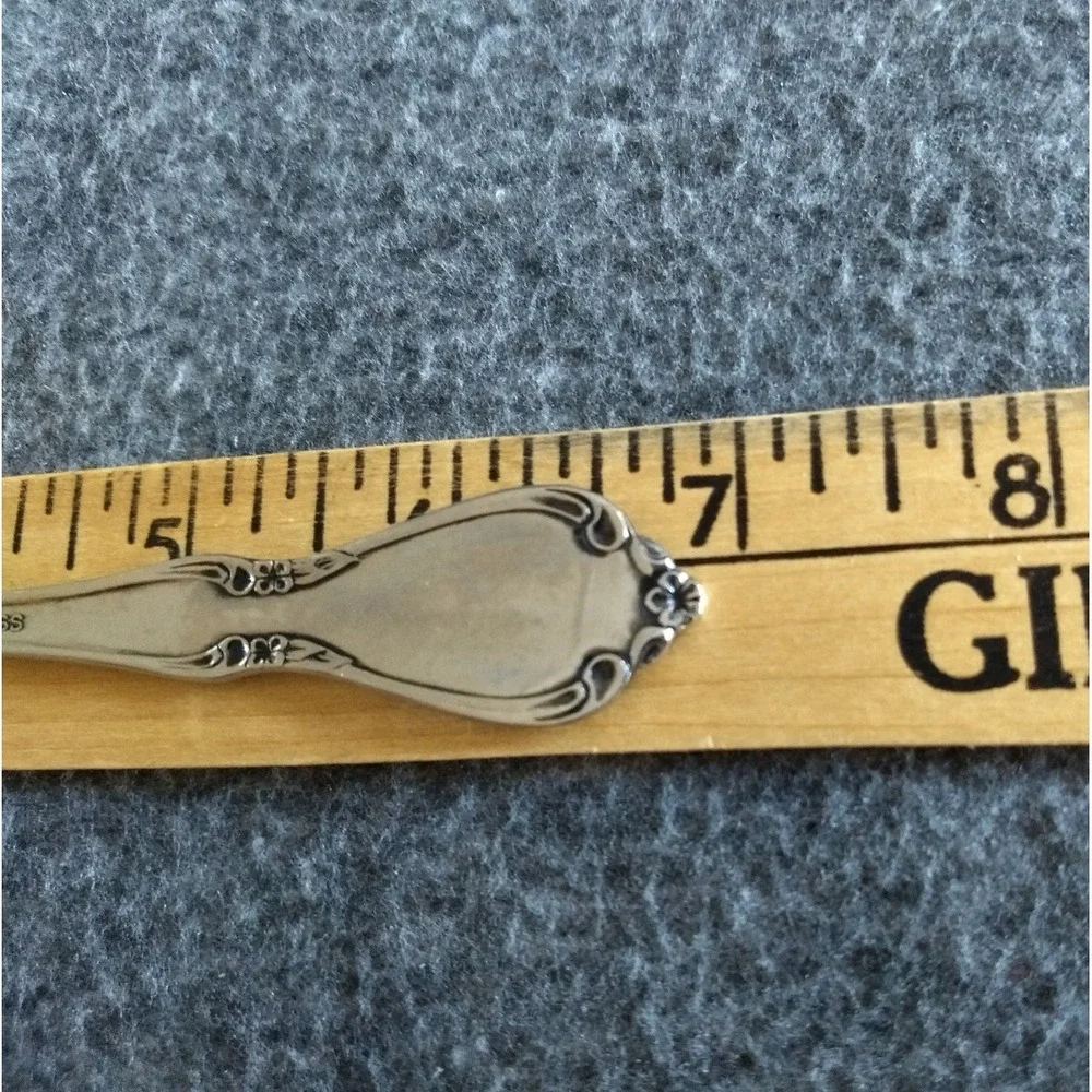 Oneida smoke tablespoons details