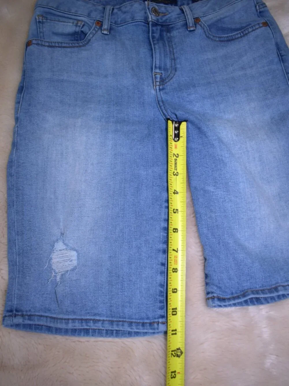 Lucky Brand Bermuda Denim Shorts Size 4/27 Light Wash Distressed Stretch Jean