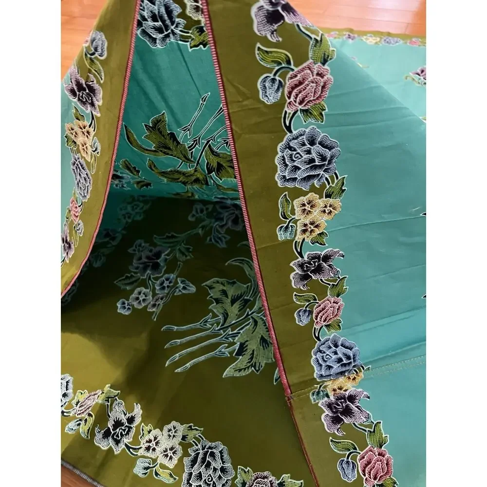 N/A floral textiles