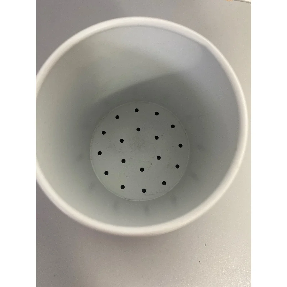 N/A white countertop