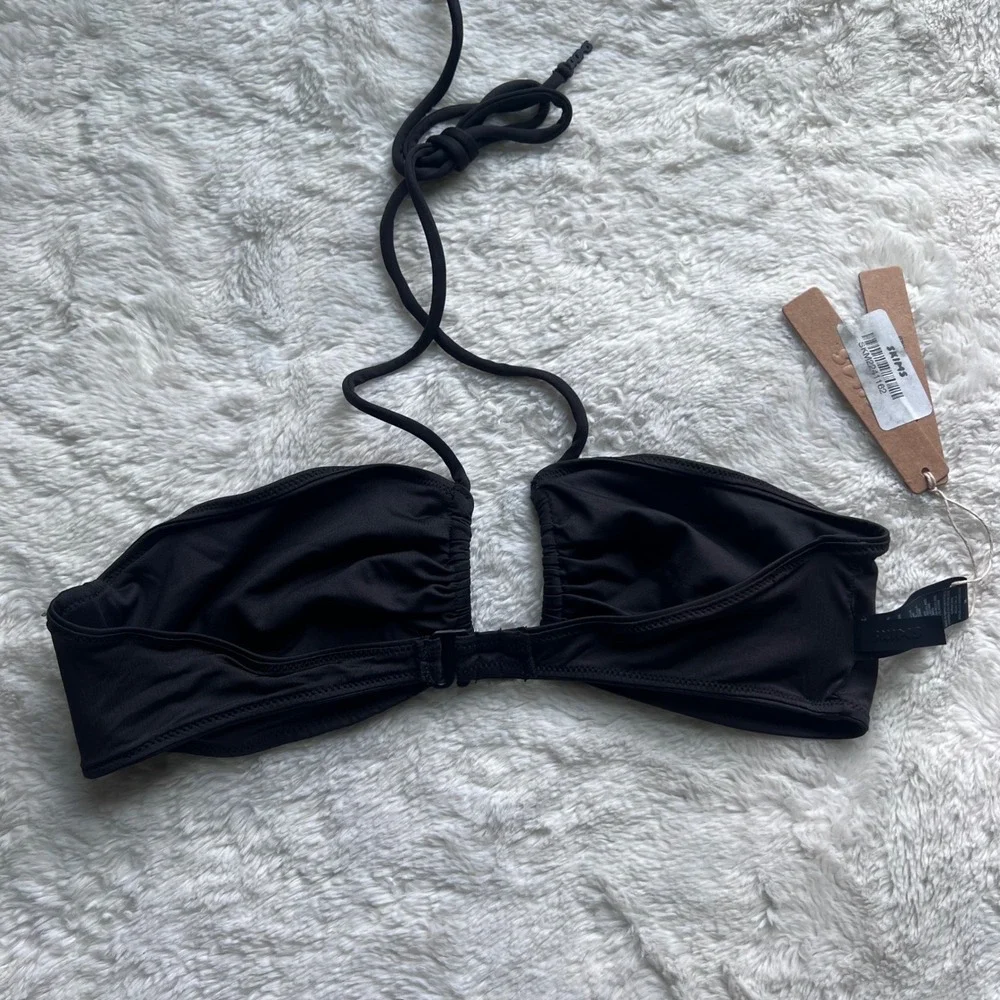 SKIMS Signature Swim U Wire Halter Top Onyx Black BT-BAN-7486W Womens Medium NEW