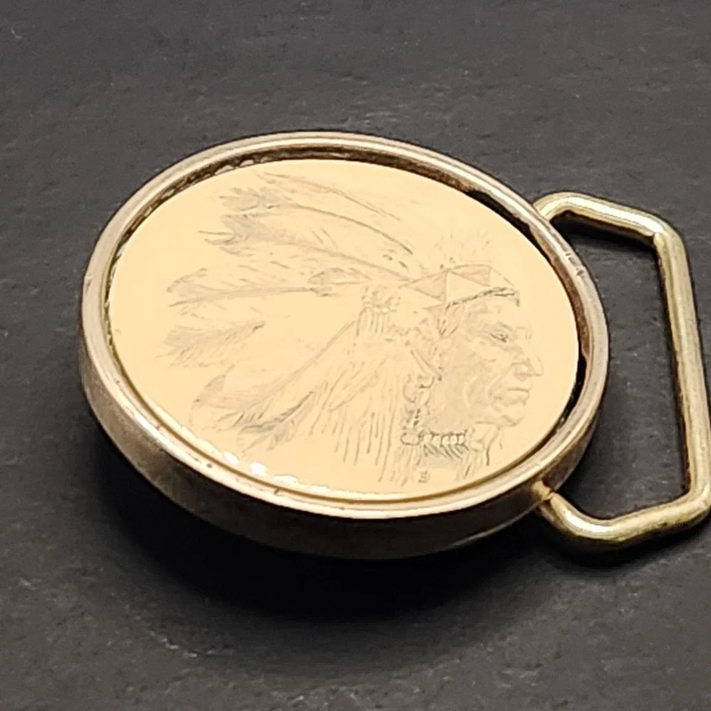 VTG 1981 Barlow Solid‎ Brass & Ceramic Belt Buckle  Native American Chief