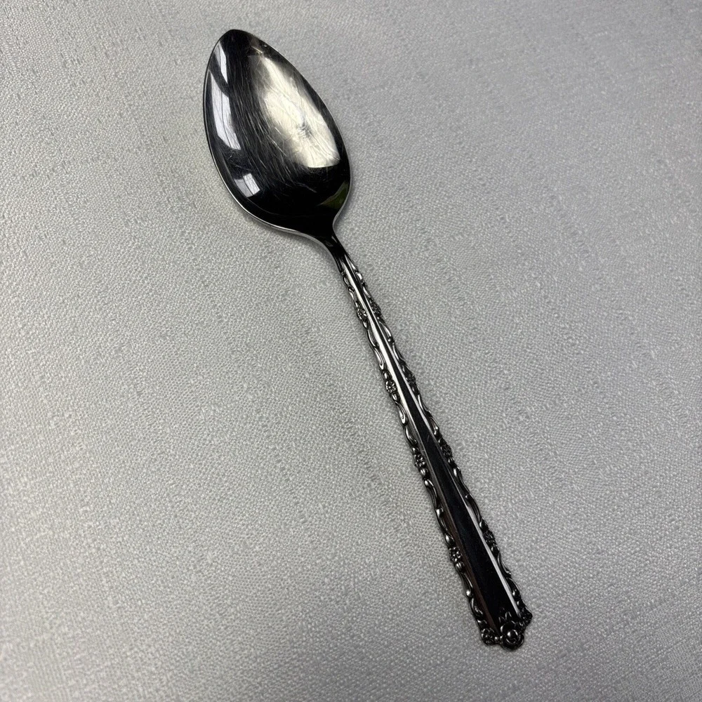 Oneida cherie stainless
