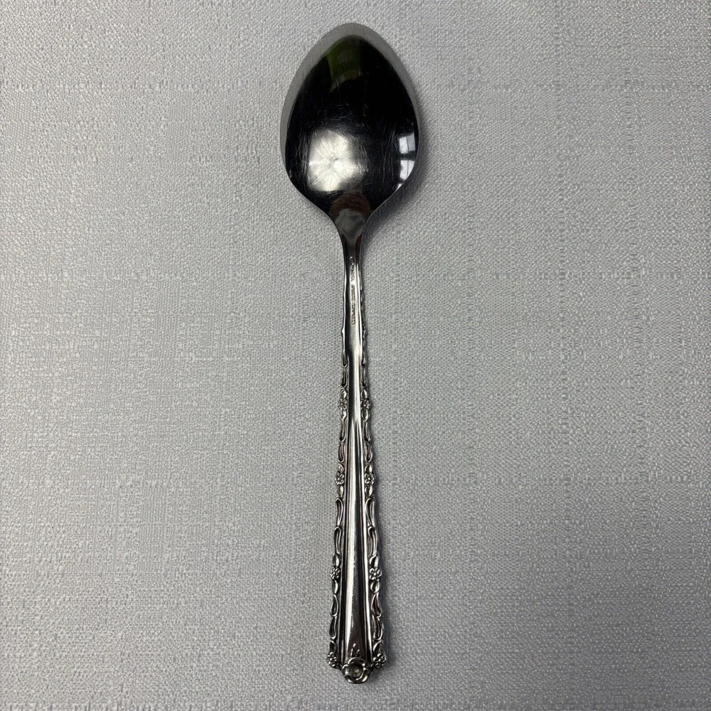 Oneida cherie stainless