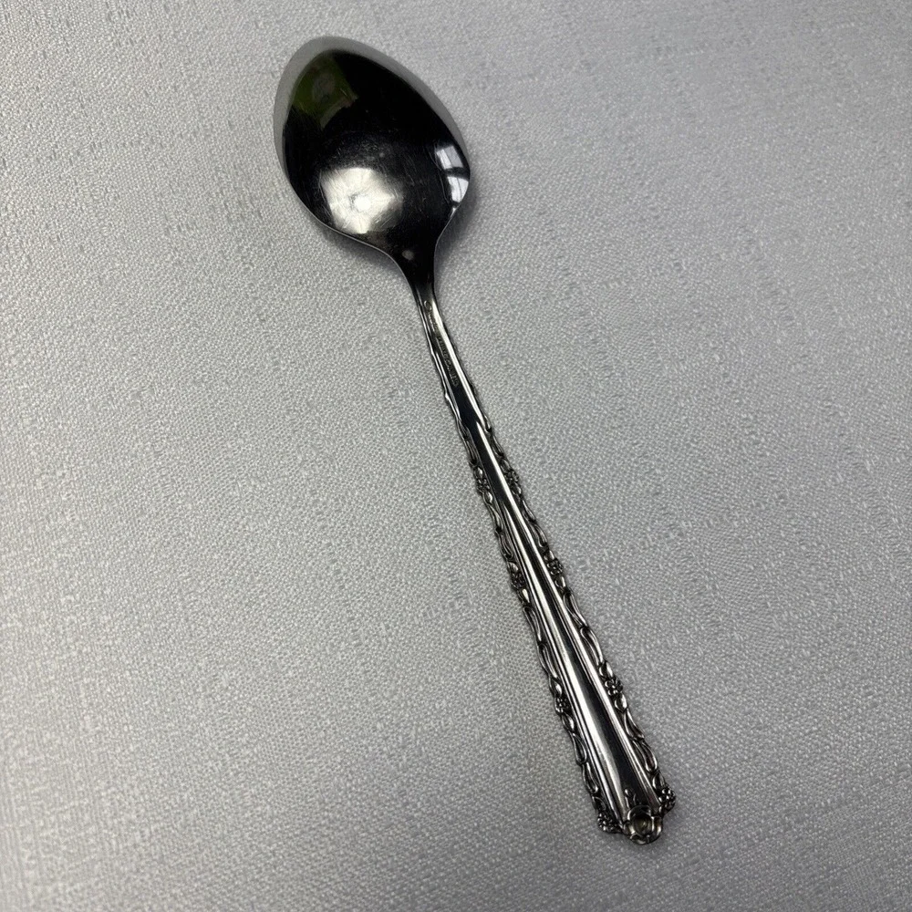 Oneida cherie stainless