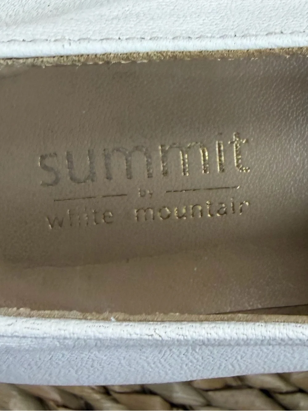 White Mountain chic off