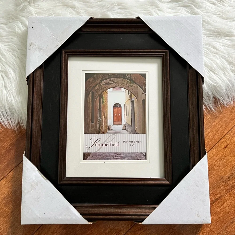 NWT Antique Finish Brown Double Matted Picture Frame