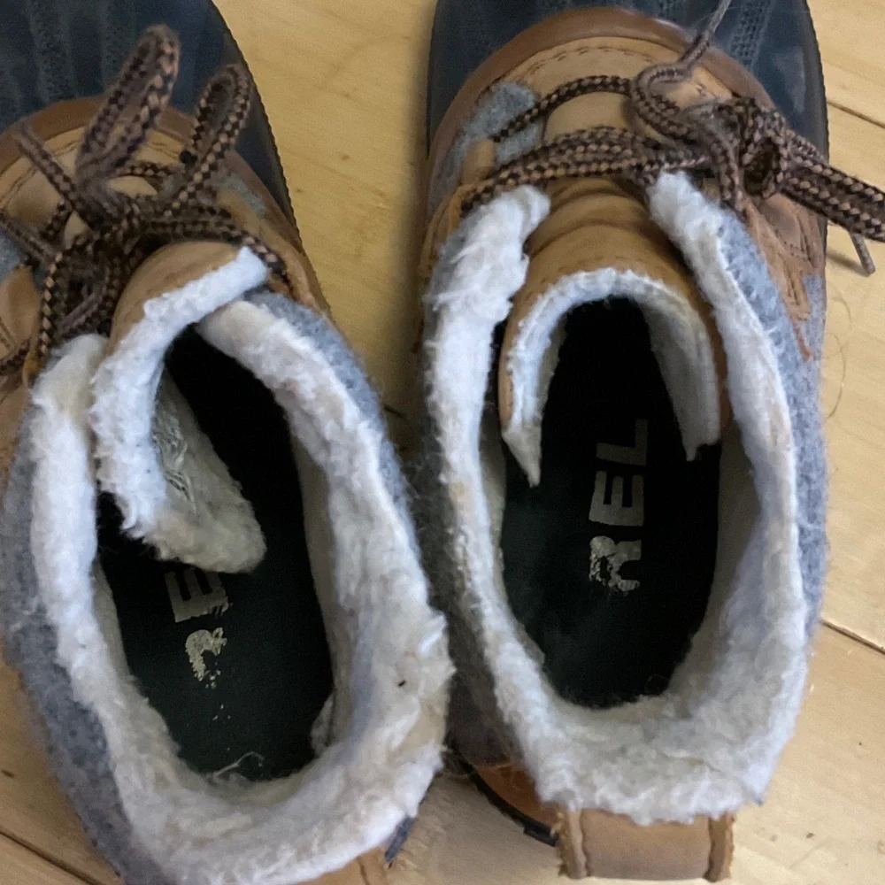 Sorel Kids Boots in Brown and Gray