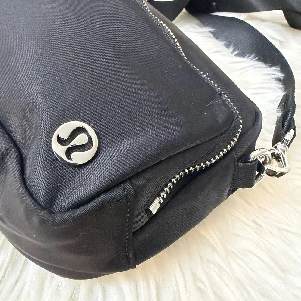 lululemon athletica stylish black