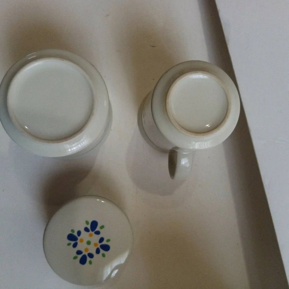 Avon vintage ceramic
