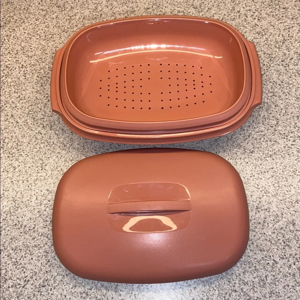 Tupperware vintage cup