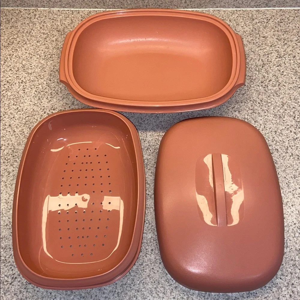 Tupperware vintage cup